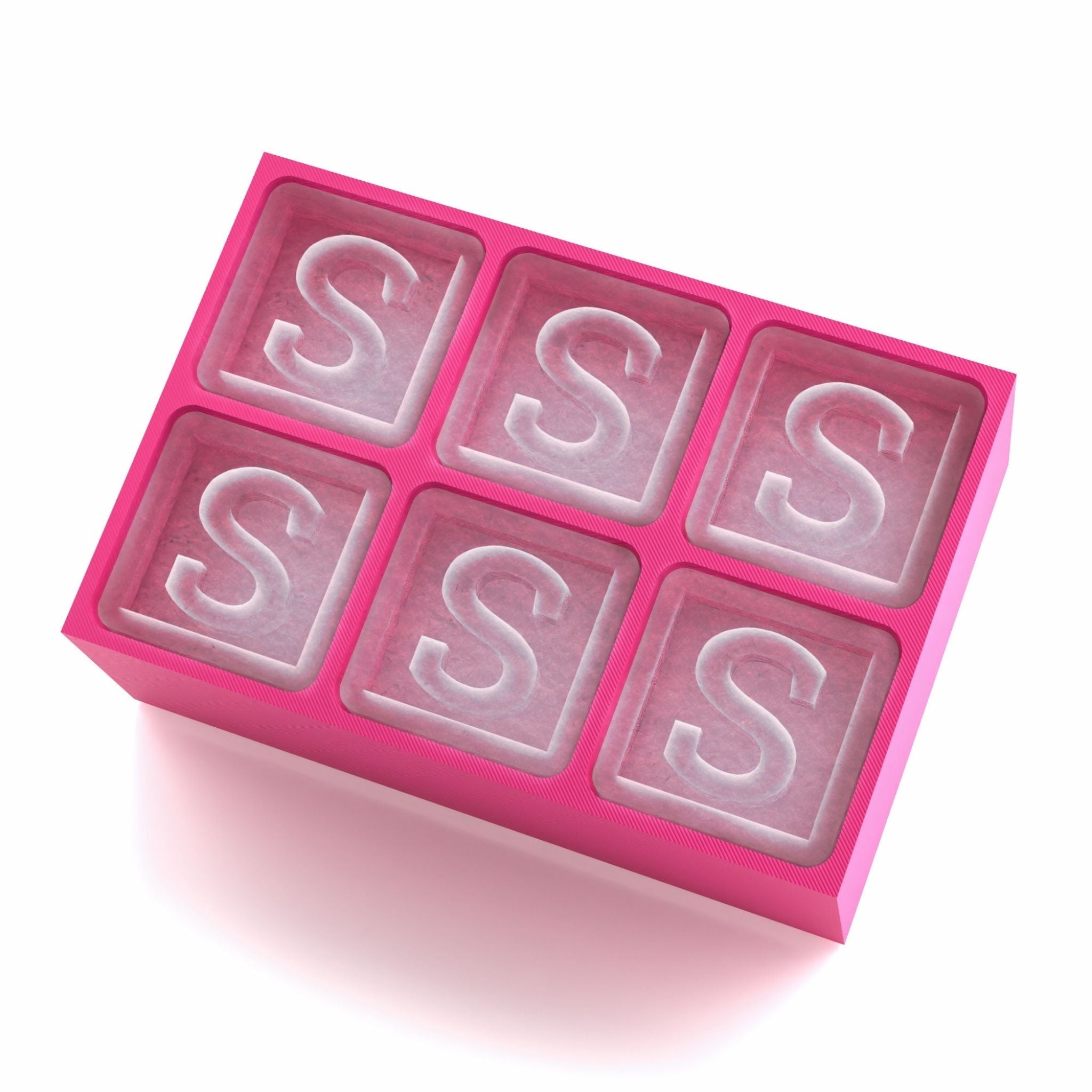 Charming pink ice cube tray with raised S lettering – for heartfelt custom gifting