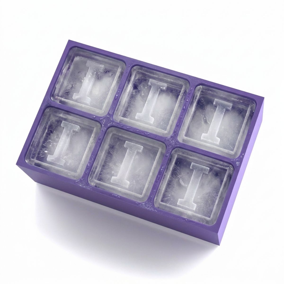 Vibrant purple ice tray with “I” letter cubes – perfect for fun, colourful parties, kids’ birthdays, or anyone who loves a pop of colour.
