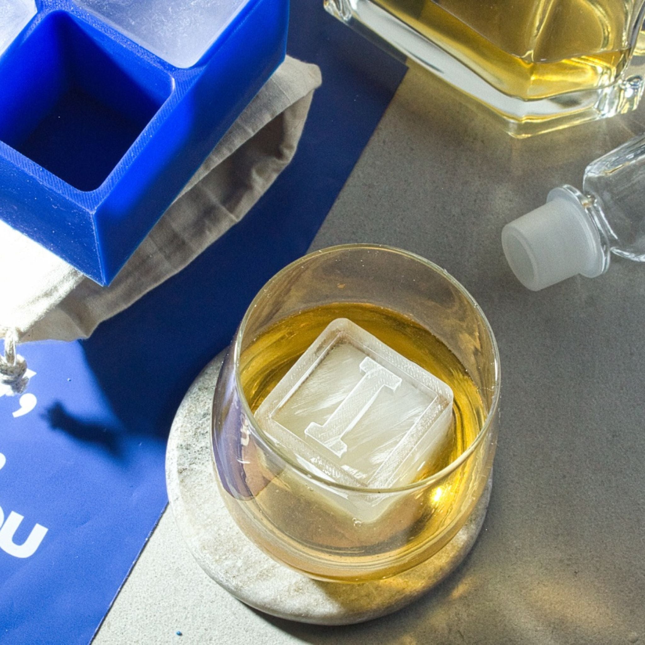 Simple Accent — Bold Blue I Tray for any Signature Keepsake for Husband - Chilled Out Creations